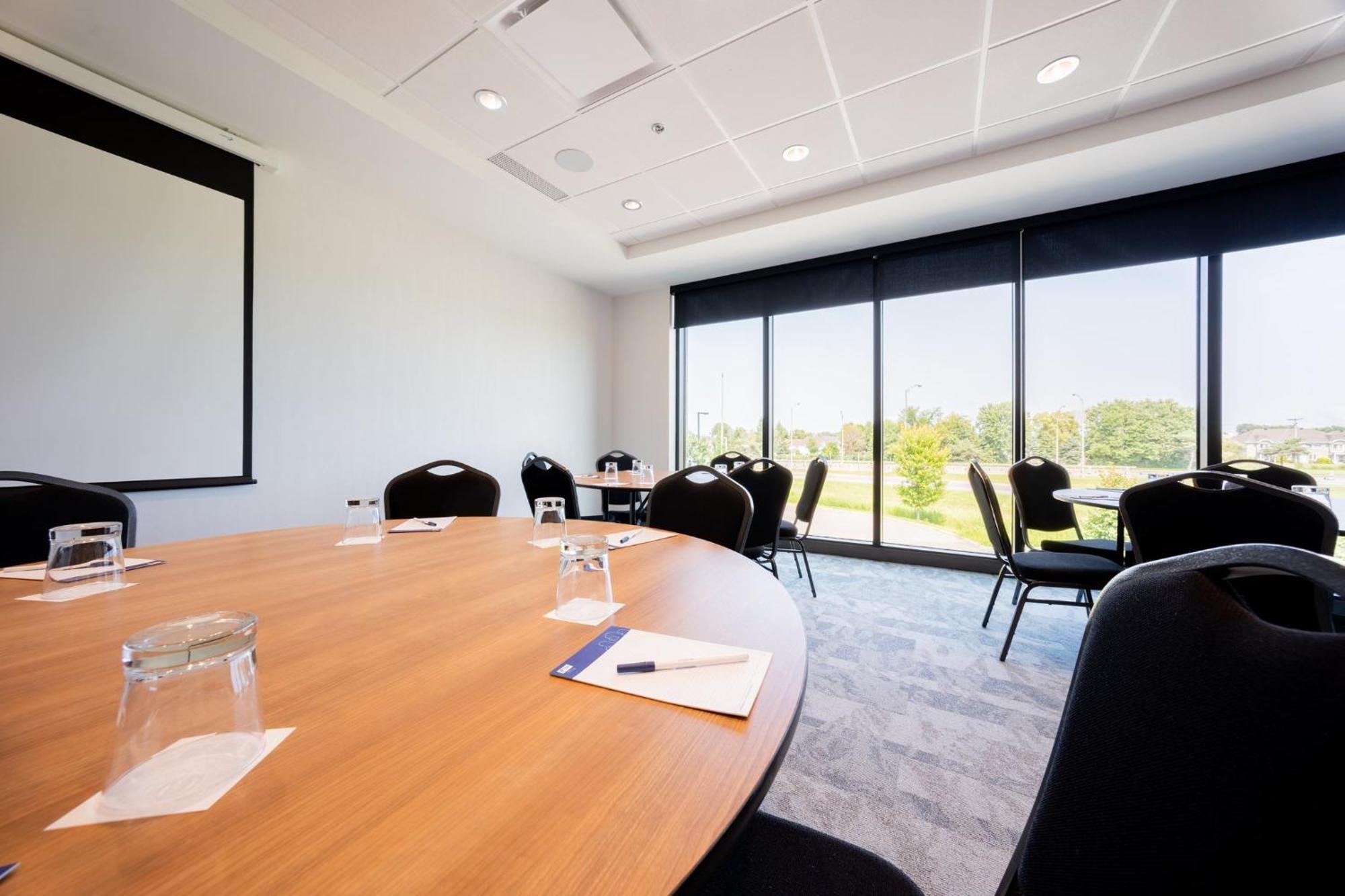 Holiday Inn Express & Suites - Trois Rivieres Ouest By Ihg Экстерьер фото